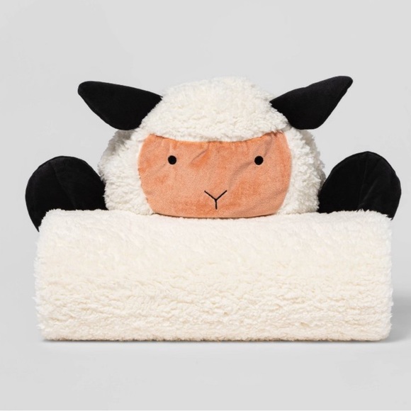 NWT Pillowfort Sheep Hooded Blanket - Picture 2 of 3